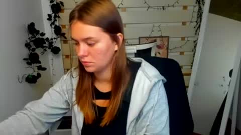 Snapshot of monika_youu chatting on 10, 7, 2026 Monika online show from 10, 7, 2026