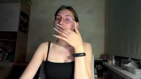 Mia online show from 11, 7, 2026