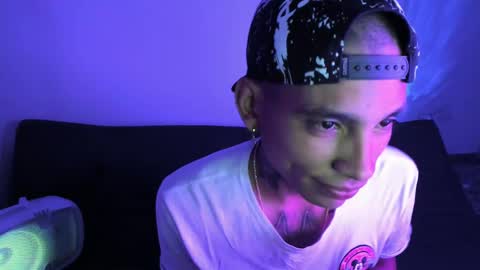 monkeyd_66 online show from 14, 12, 2024