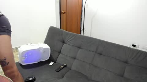 monkeyd_66 online show from 17, 1, 2025