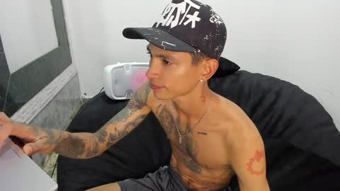 monkeyd_66 online show from 22, 1, 2025