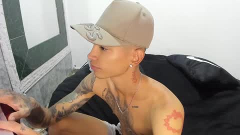 monkeyd_66 online show from 28, 1, 2025