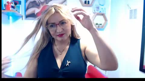 Snapshot of monserrat_diva chatting on 14, 6, 2026 monserrat_diva online show from 14, 6, 2026