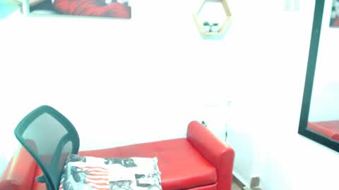 Snapshot of monserrat_diva chatting on 24, 6, 2026 monserrat_diva online show from 24, 6, 2026