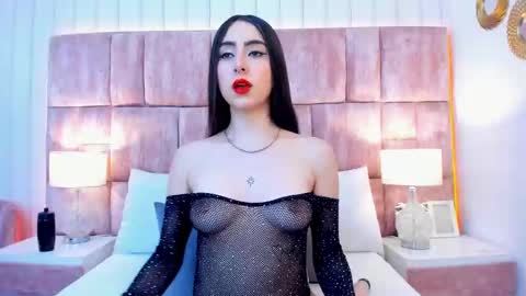 Snapshot of monserratpeter chatting on 10, 12, 2024 MonserratPeter online show from 10, 12, 2024