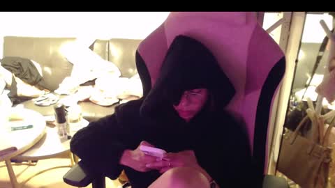 Snapshot of monstercockselfsuck chatting on 9, 12, 2024 ELYSE A SIMPLE GIRL online show from 9, 12, 2024