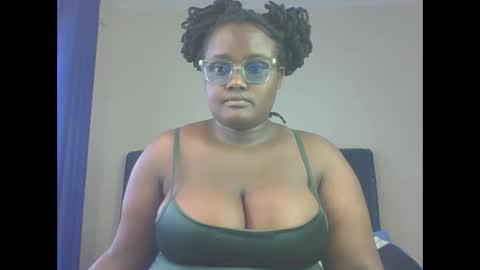 Snapshot of montel22 chatting on 6, 12, 2024 montel22 online show from 6, 12, 2024