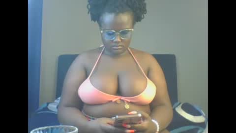 Snapshot of montel22 chatting on 7, 12, 2024 montel22 online show from 7, 12, 2024