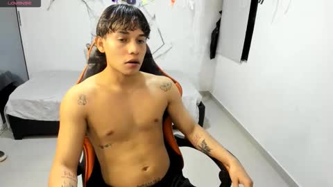 Snapshot of montes_juan chatting on 18, 10, 2025 montes_juan online show from 18, 10, 2025