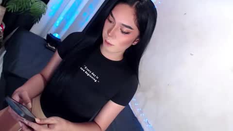 Snapshot of montrous_princessx chatting on 25, 1, 2025 Princess take me to private or password show online show from 25, 1, 2025