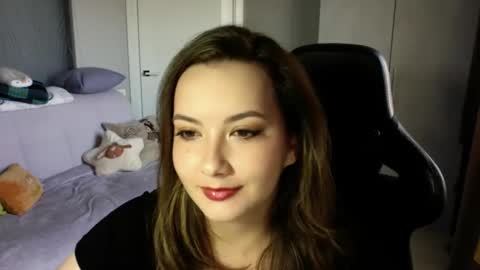 moodiemira online show from 16, 9, 2025