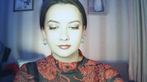 moodiemira online show from 25, 9, 2025