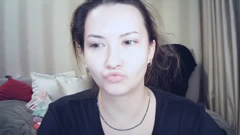 moodiemira online show from 21, 4, 2026