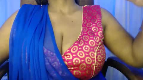 Snapshot of moody_maya chatting on 3, 11, 2025 Maya online show from 3, 11, 2025