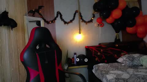 moon_and_fire_ online show from 29, 10, 2025