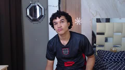 moon_and_fire_ online show from 13, 1, 2026