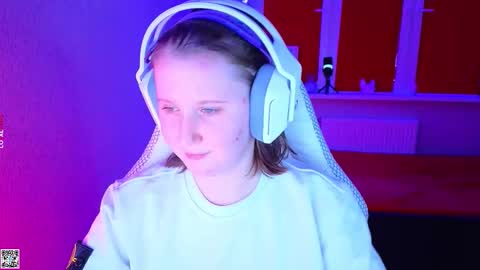 Lola online show from 6, 11, 2025