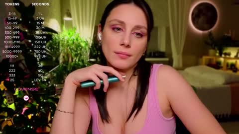 Luna  online show from 19, 1, 2025