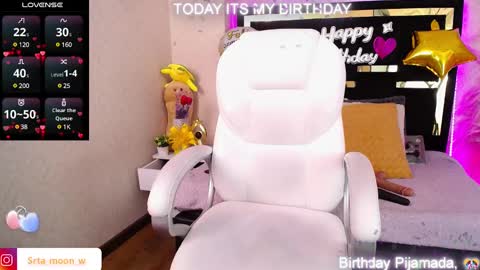 Snapshot of moon_water__ chatting on 7, 2, 2025 Moon Water online show from 7, 2, 2025