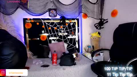Snapshot of moon_water__ chatting on 18, 10, 2025 Moon Water online show from 18, 10, 2025