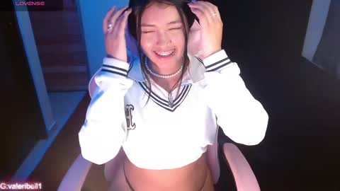 Snapshot of moonbella_bell chatting on 21, 12, 2024 bell online show from 21, 12, 2024