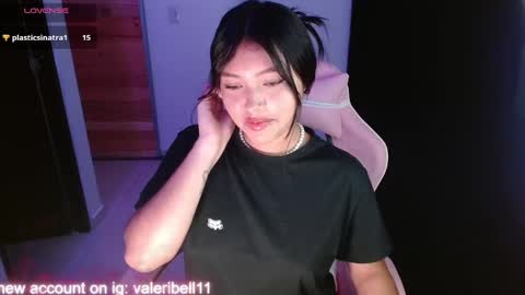 Snapshot of moonbella_bell chatting on 11, 1, 2025 bell online show from 11, 1, 2025