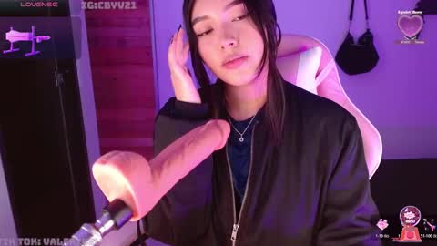 Snapshot of moonbella_bell chatting on 30, 10, 2025 bell online show from 30, 10, 2025