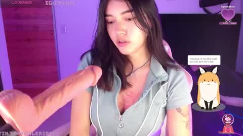 Snapshot of moonbella_bell chatting on 9, 11, 2025 bell online show from 9, 11, 2025