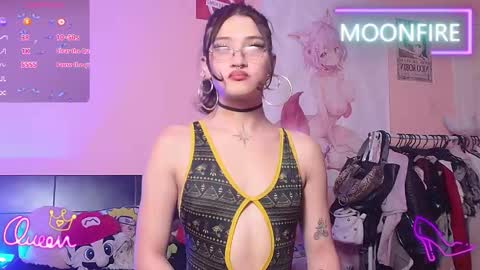 Snapshot of moonfiredance chatting on 21, 12, 2025 Nicky online show from 21, 12, 2025