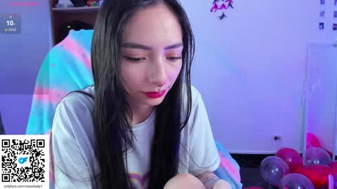 Snapshot of moonlady_ chatting on 4, 2, 2025 MOON  online show from 4, 2, 2025