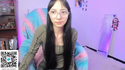 Snapshot of moonlady_ chatting on 2, 10, 2025 MOON  online show from 2, 10, 2025