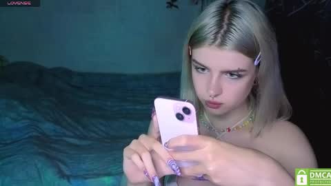 Snapshot of moonlight_grace chatting on 23, 5, 2026 Im Grace 3 online show from 23, 5, 2026