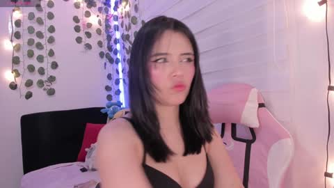 moonliight__ online show from 13, 1, 2025