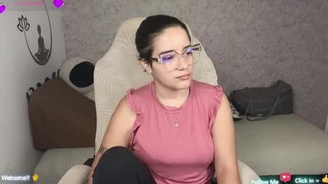 Snapshot of moonwoman_ chatting on 16, 1, 2025 Moon Woman online show from 16, 1, 2025