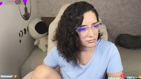 Snapshot of moonwoman_ chatting on 23, 1, 2025 Moon Woman online show from 23, 1, 2025