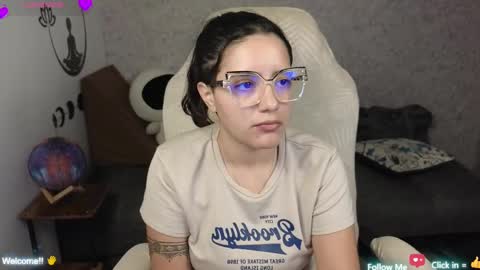 Snapshot of moonwoman_ chatting on 17, 2, 2025 Moon Woman online show from 17, 2, 2025