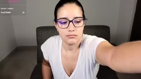 Snapshot of moonwoman_ chatting on 10, 9, 2025 Moon Woman online show from 10, 9, 2025