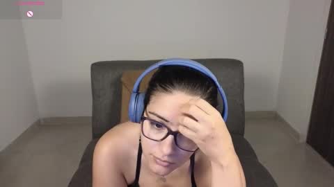 Snapshot of moonwoman_ chatting on 15, 10, 2025 Moon Woman online show from 15, 10, 2025