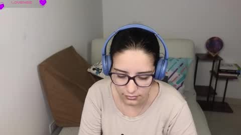 Moon Woman online show from 13, 1, 2026