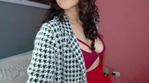 Snapshot of mora_haze chatting on 22, 10, 2025 Mora Haze 3 online show from 22, 10, 2025