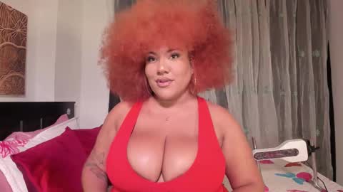 Snapshot of moradaniels chatting on 9, 11, 2025 online show from 9, 11, 2025