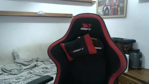 Snapshot of morenoch19 chatting on 2, 11, 2025 alejo online show from 2, 11, 2025