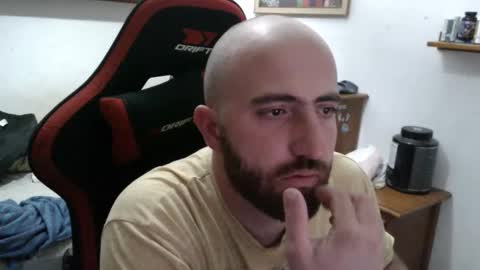 Snapshot of morenoch19 chatting on 27, 11, 2025 alejo online show from 27, 11, 2025