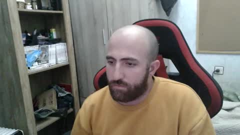 Snapshot of morenoch19 chatting on 4, 12, 2025 alejo online show from 4, 12, 2025