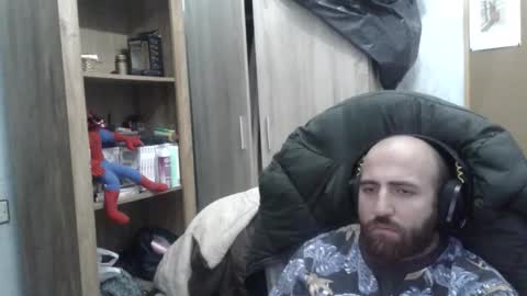 Snapshot of morenoch19 chatting on 16, 12, 2025 alejo online show from 16, 12, 2025