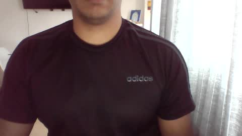 Snapshot of morenolatin19 chatting on 21, 7, 2026 Jos Luis online show from 21, 7, 2026
