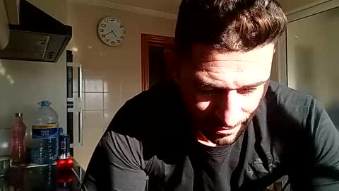 Snapshot of morfeo6 chatting on 26, 11, 2025 morfeo6 online show from 26, 11, 2025