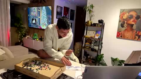 Snapshot of morgan_hiller chatting on 12, 11, 2025 online show from 12, 11, 2025