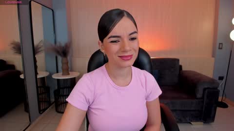 Snapshot of morganhicks chatting on 24, 1, 2025 Morgan Hicks online show from 24, 1, 2025