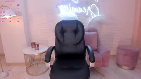 Snapshot of morganhicks chatting on 11, 2, 2025 Morgan Hicks online show from 11, 2, 2025